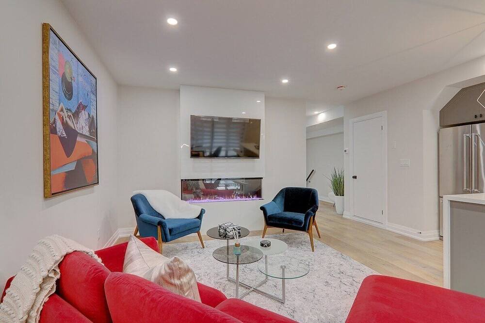 Photo of Livingroom in Midtown Toronto