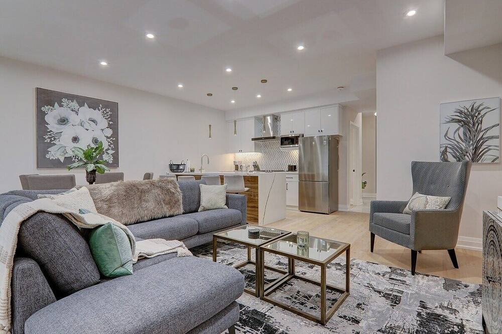 Photo of Livingroom in Midtown Toronto