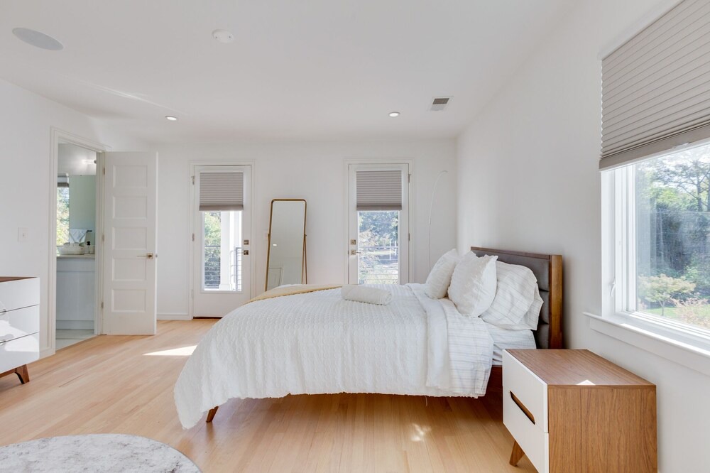 Photo of Bedroom in Matthews