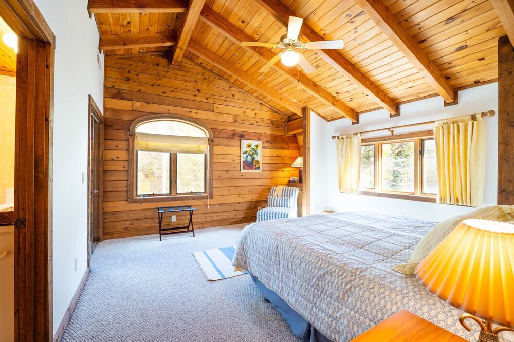 Photo of Bedroom in Millers Creek