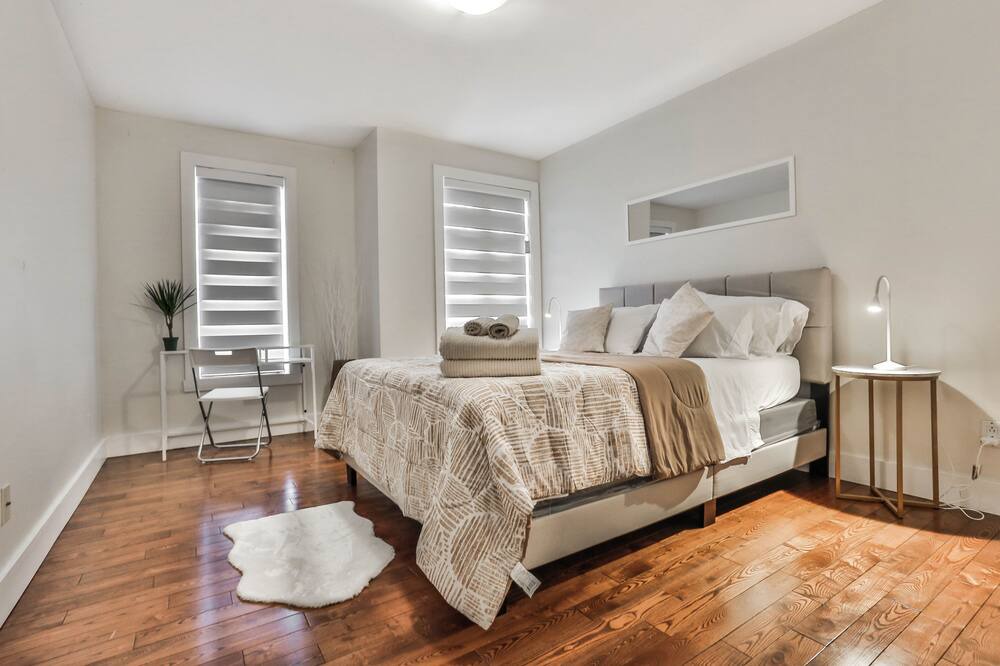 Photo of Bedroom in Montreal-Nord