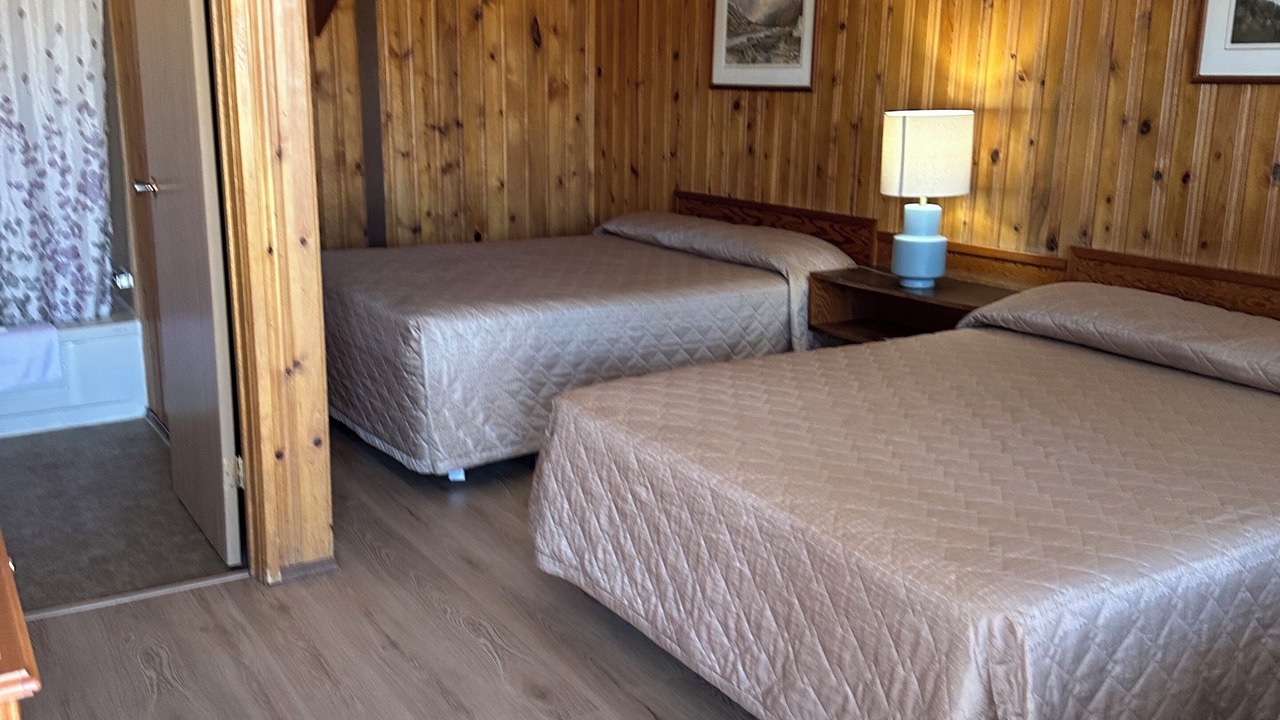 Photo of Bedroom in Haines Junction