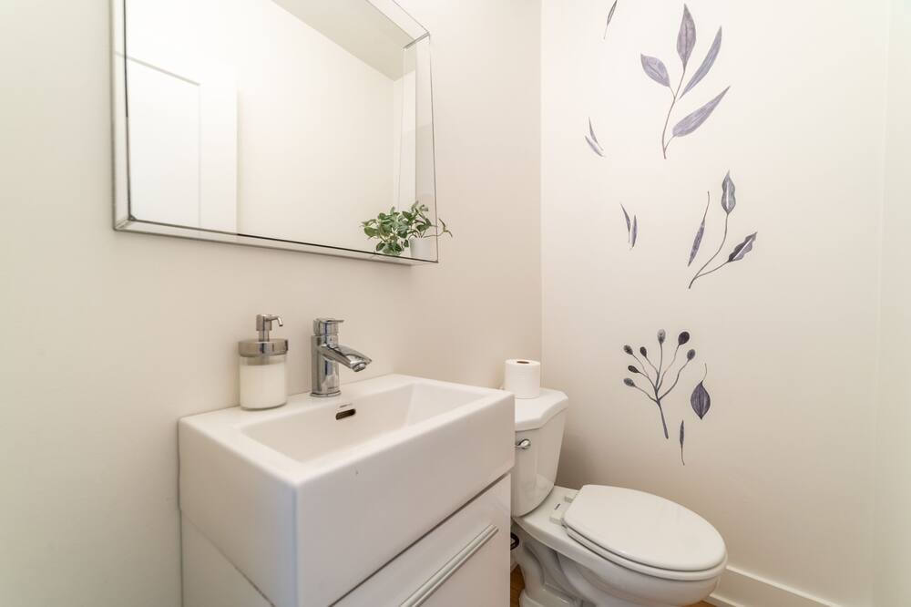 Photo of Bathroom in New Toronto