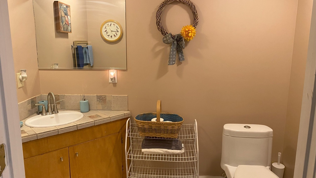 Photo of Bathroom in State Road