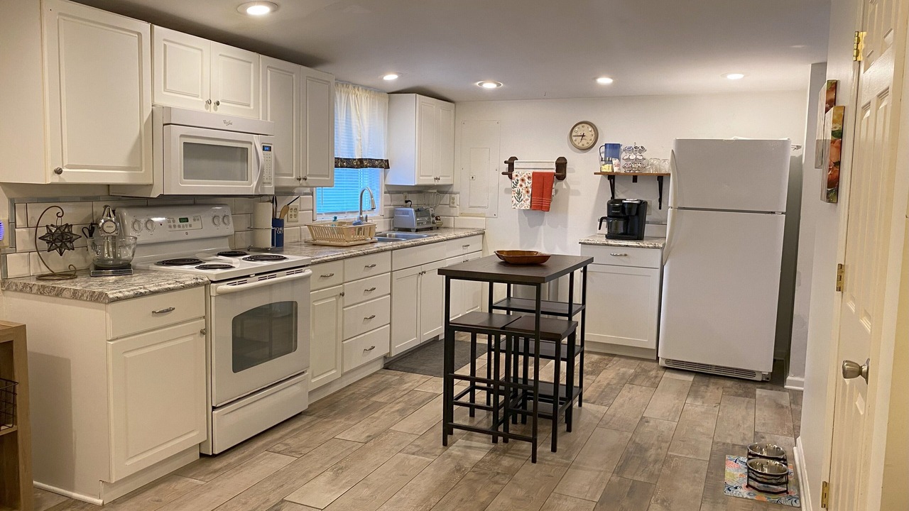 Photo of Kitchen in State Road