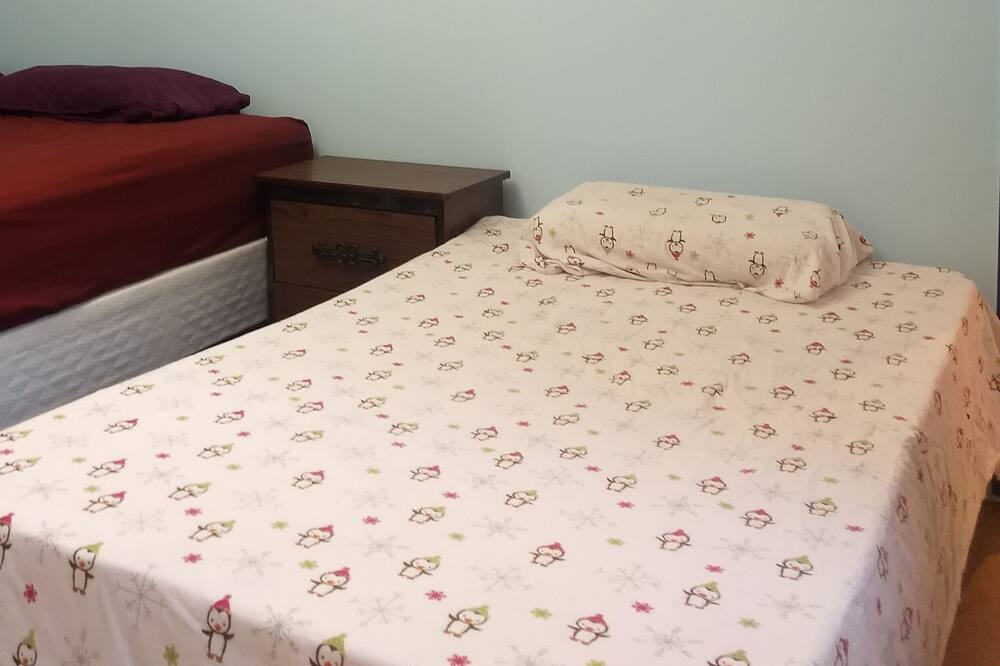 Photo of Bedroom in Laval