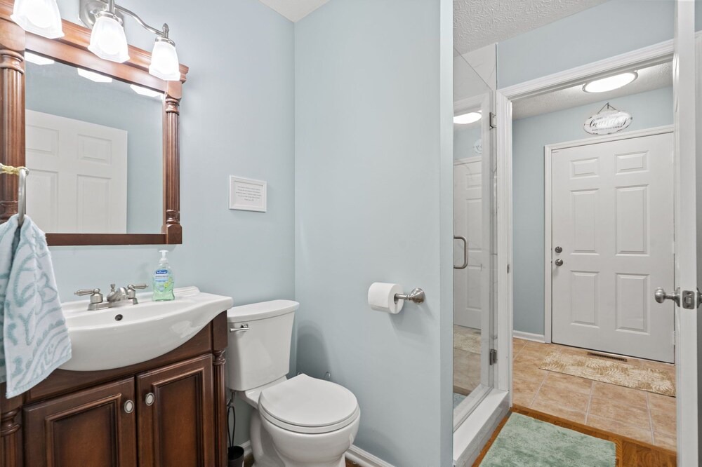 Photo of Bathroom in Hendersonville