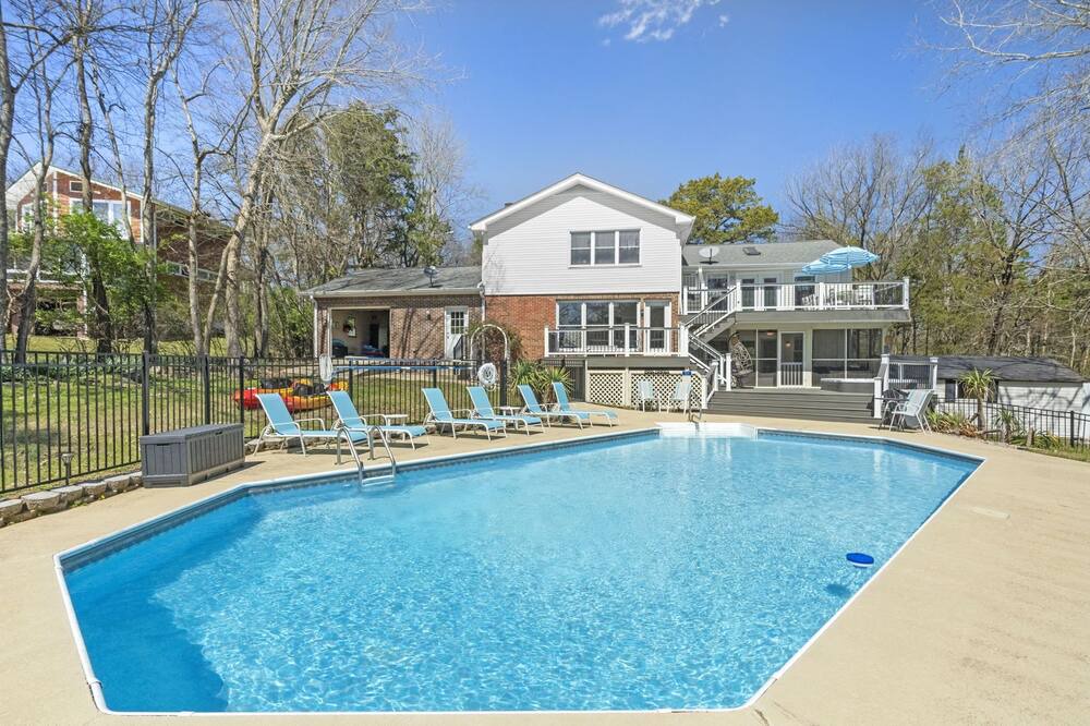 Photo of Outdoor in Hendersonville