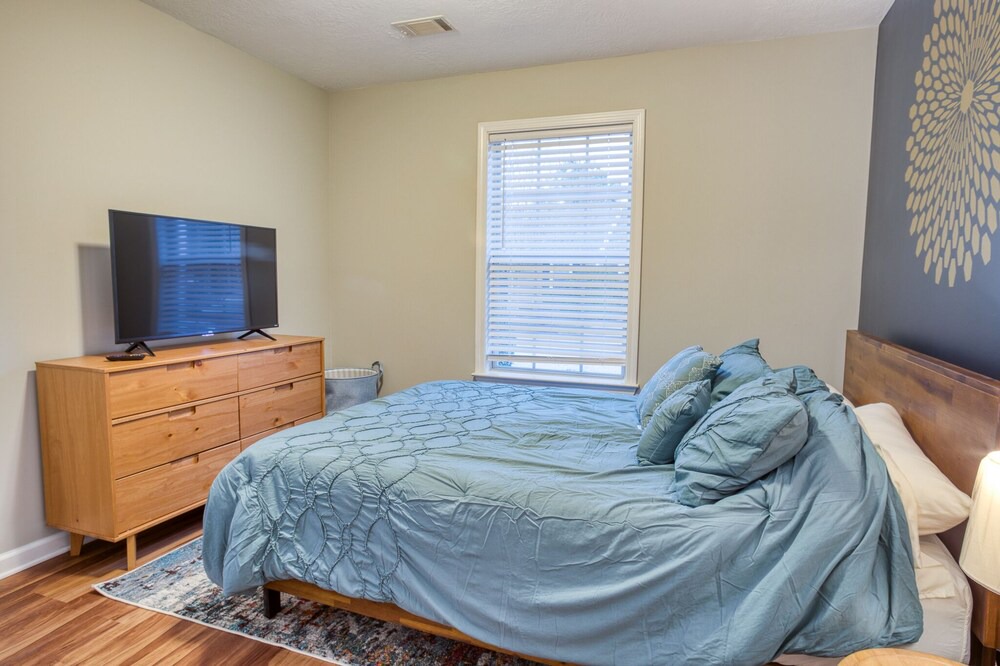 Photo of Bedroom in Evans