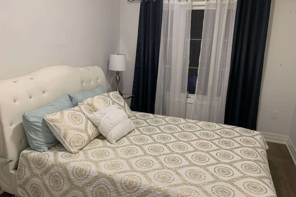 Photo of Bedroom in Angus