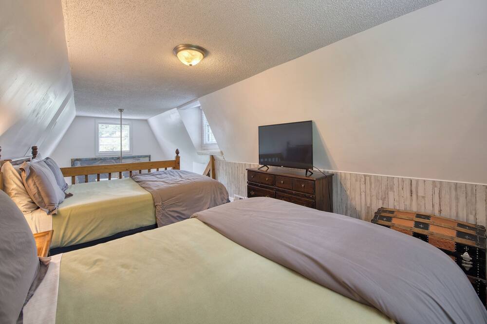 Photo of Bedroom in Maggie Valley
