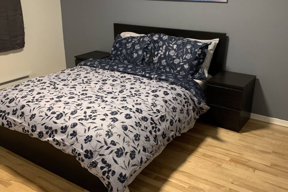 Photo of Bedroom in Laval
