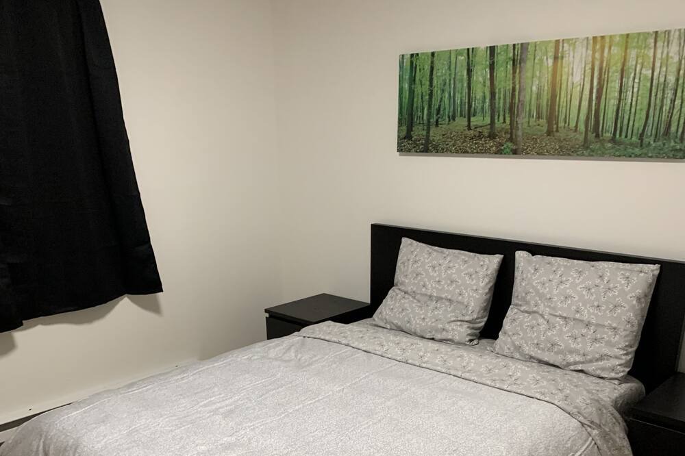 Photo of Bedroom in Laval