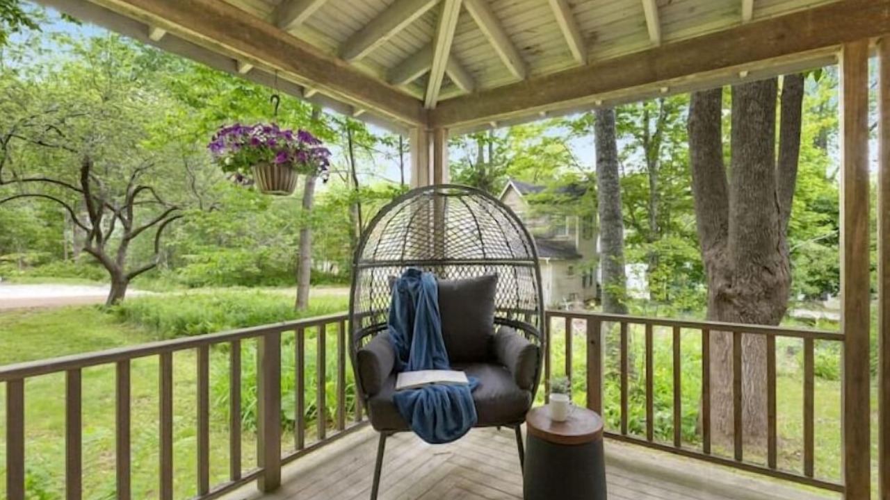 Photo of Outdoor in Bayside