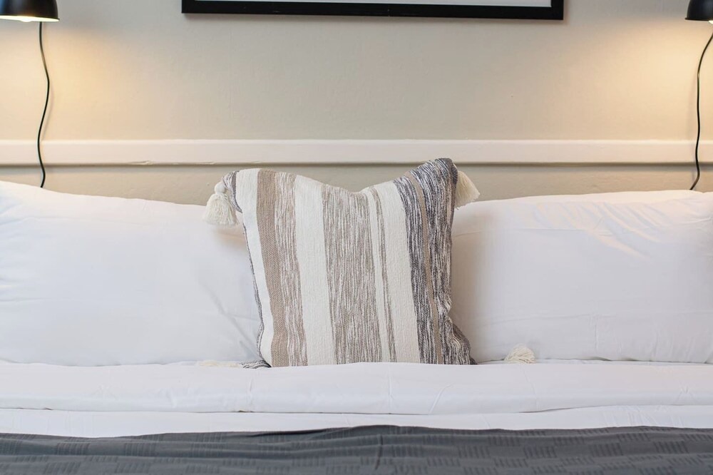 Photo of Bedroom in Hillsboro Village