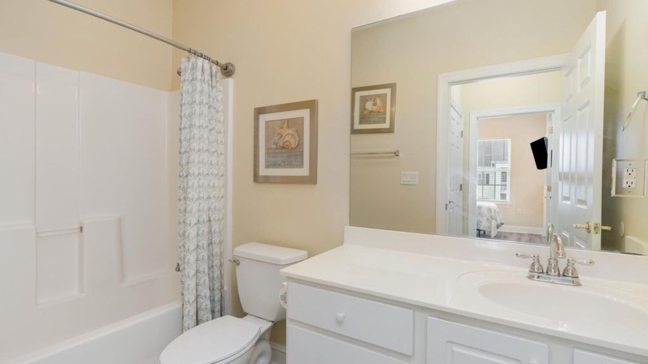 Photo of Bathroom in Waterford Plantation