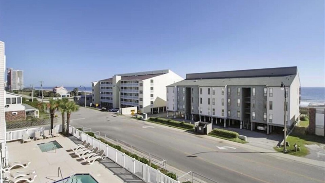 Photo of Patio Balcony in Windy Hill