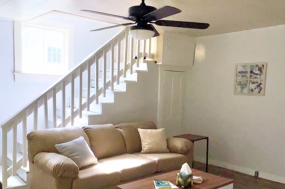 Photo of Livingroom in Johnson City