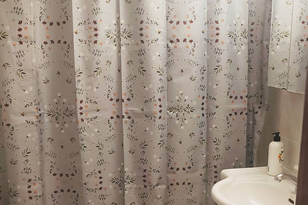 Photo of Bathroom in Ahuntsic