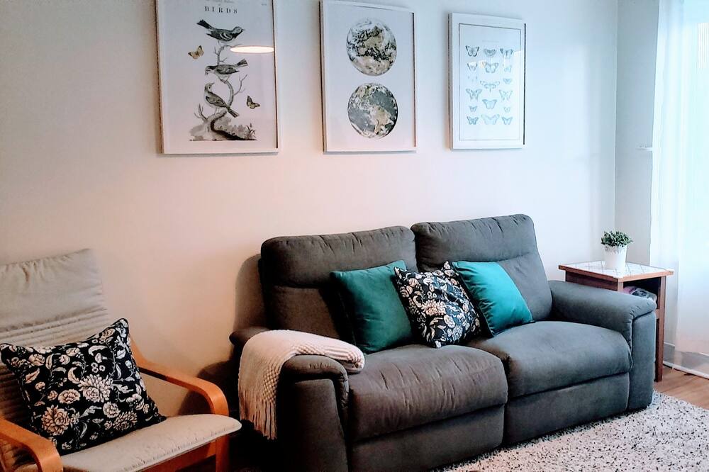 Photo of Livingroom in Ahuntsic