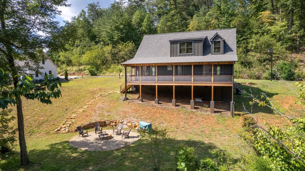 Photo of Outdoor in Cullowhee
