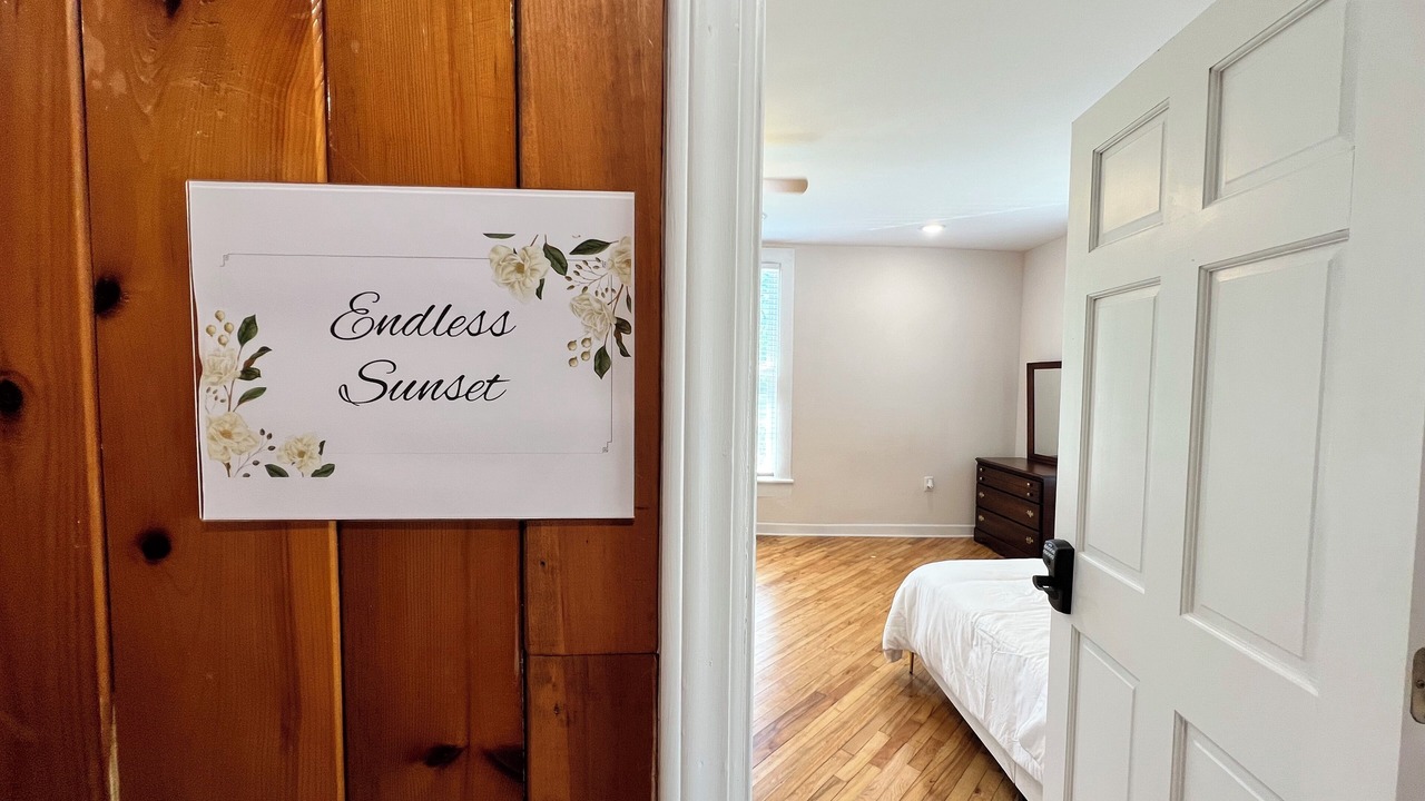 Photo of Bedroom in Fries