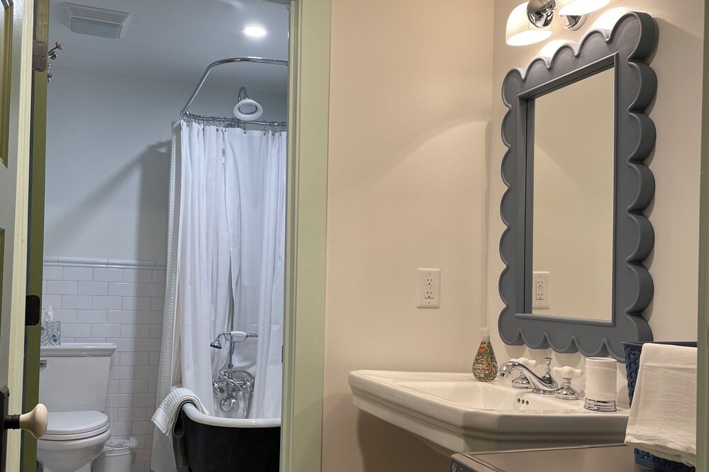 Photo of Bathroom in Charles City