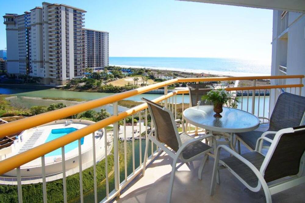 Photo of Patio Balcony in Briarcliffe Acres