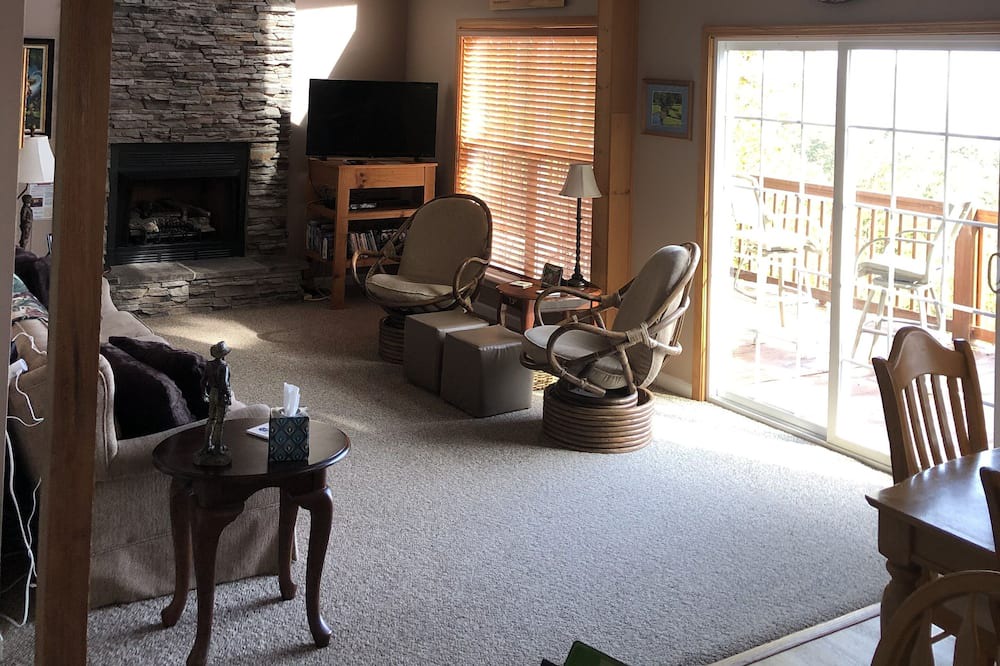 Photo of Livingroom in Sunset