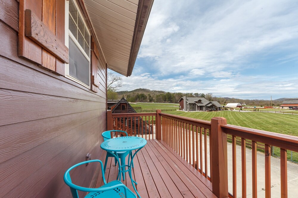 Photo of Patio Balcony in Wears Valley