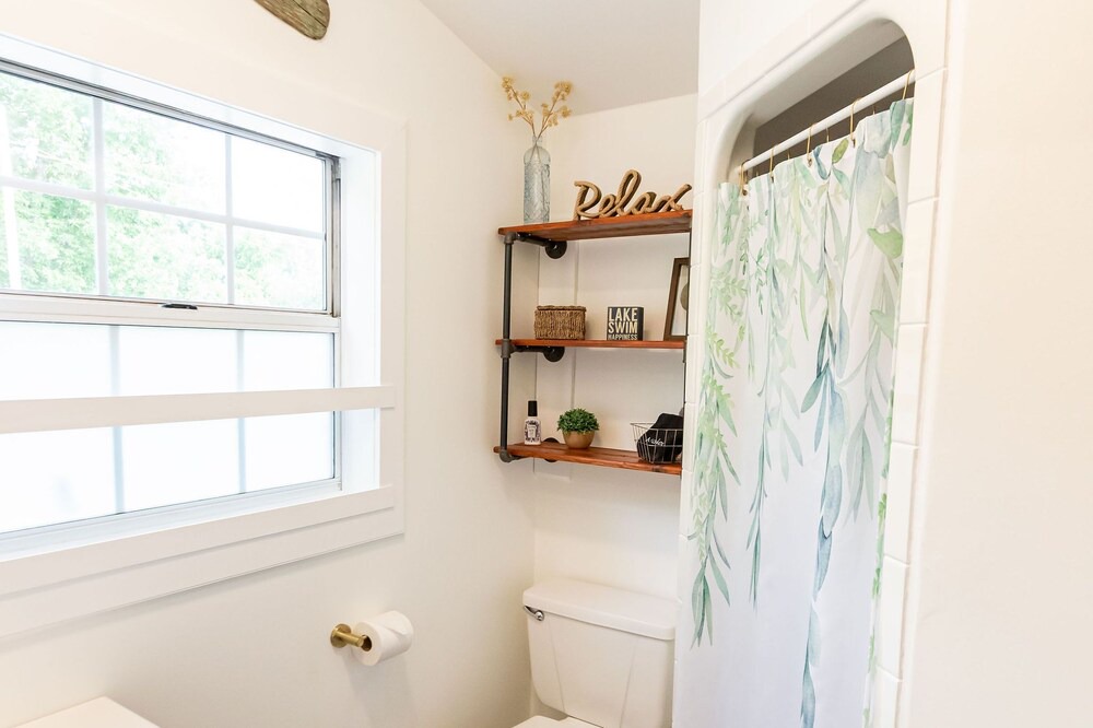 Photo of Bathroom in Maynardville