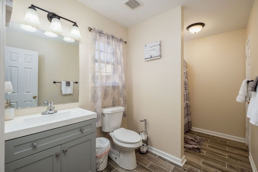 Photo of Bathroom in Paw Creek
