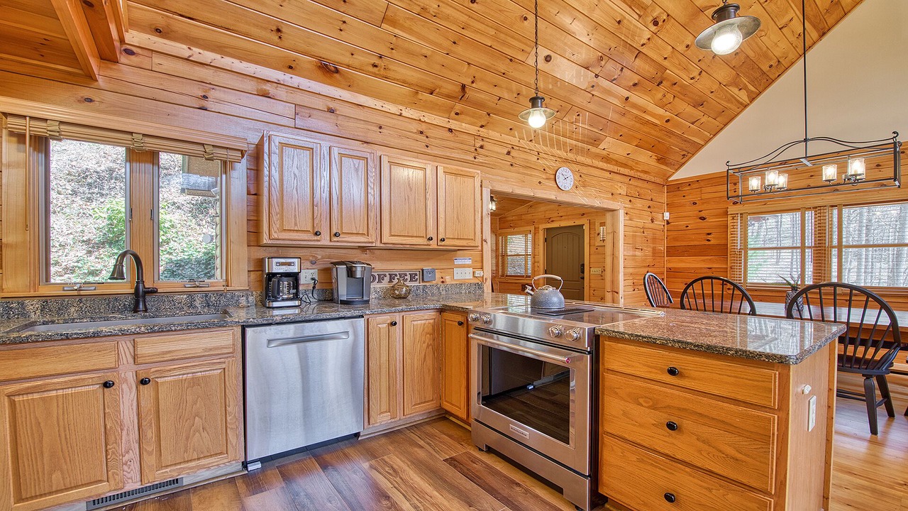 Photo of Kitchen in Ridgewood Estates