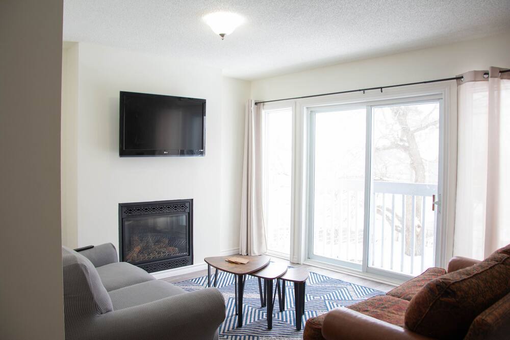 Photo of Livingroom in Penetanguishene