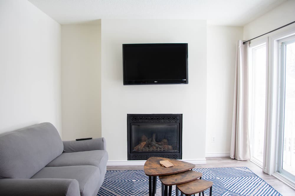 Photo of Livingroom in Penetanguishene