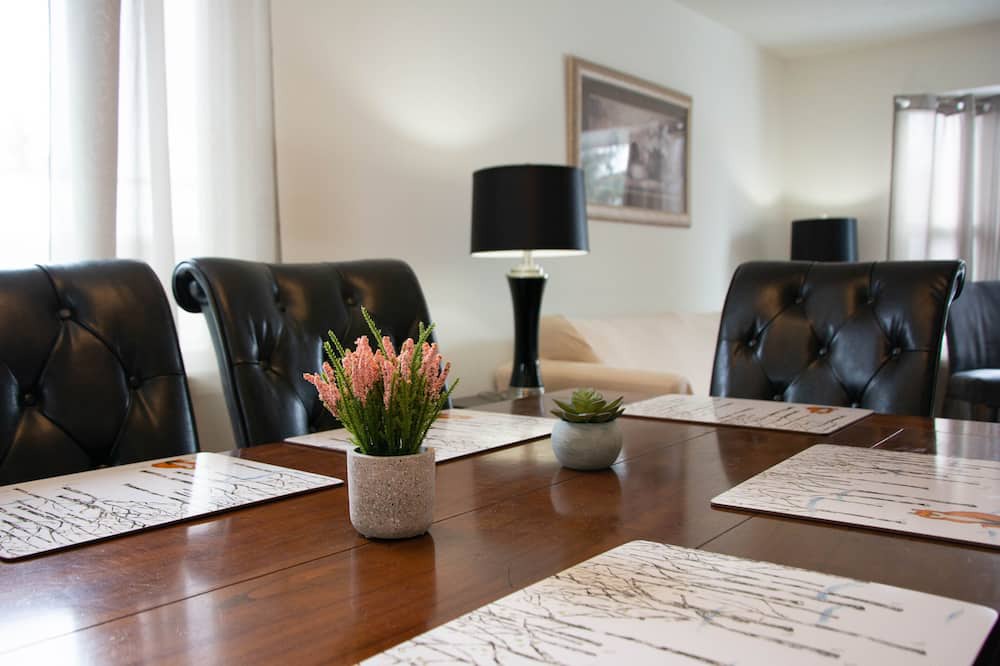 Photo of Livingroom in Penetanguishene