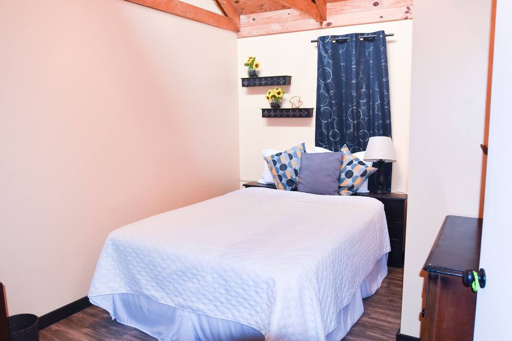 Photo of Bedroom in Spruce Pine