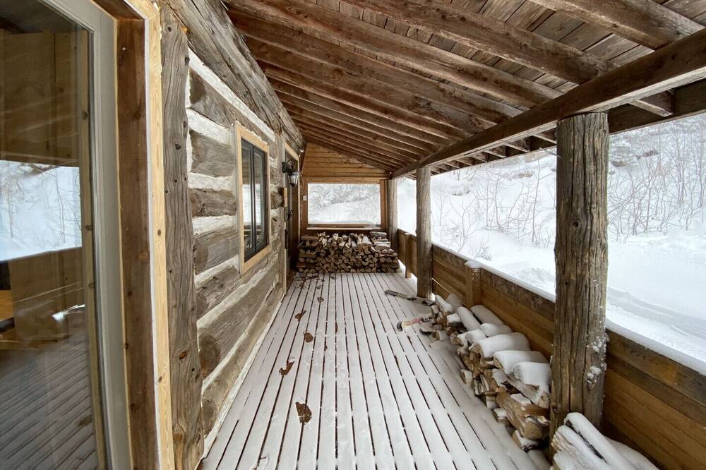 Photo of Patio Balcony in Val Morin