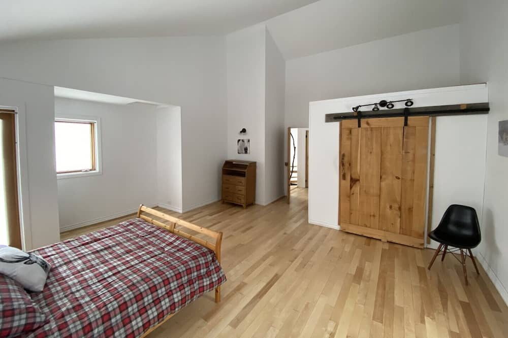Photo of Bedroom in Val Morin
