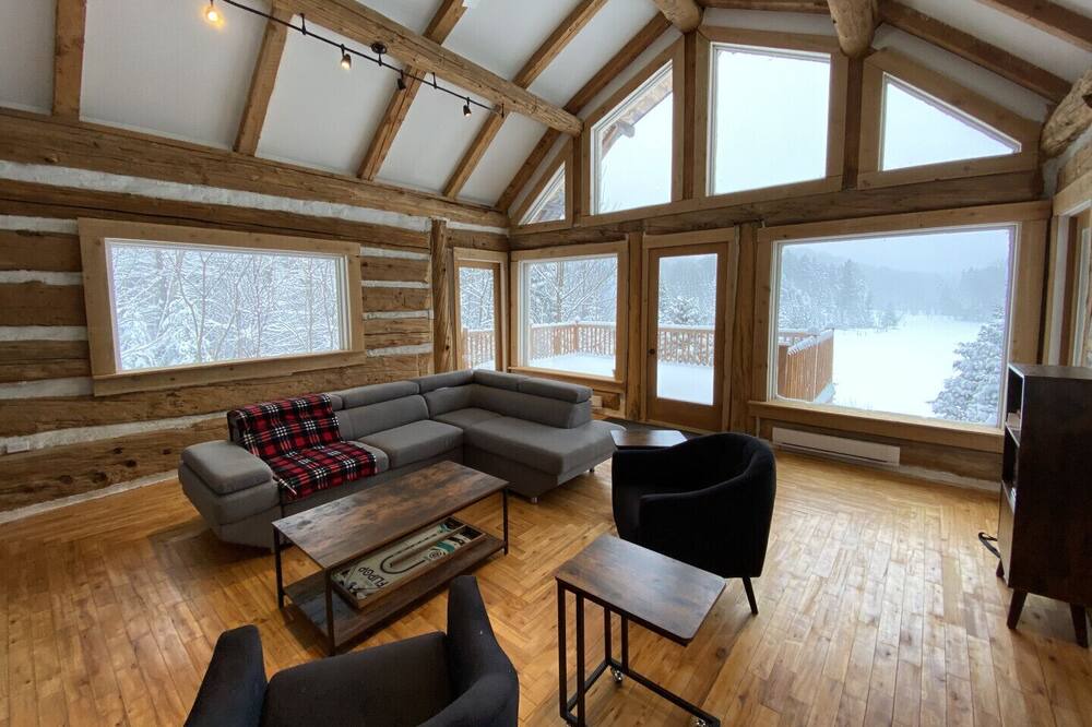 Photo of Livingroom in Val Morin