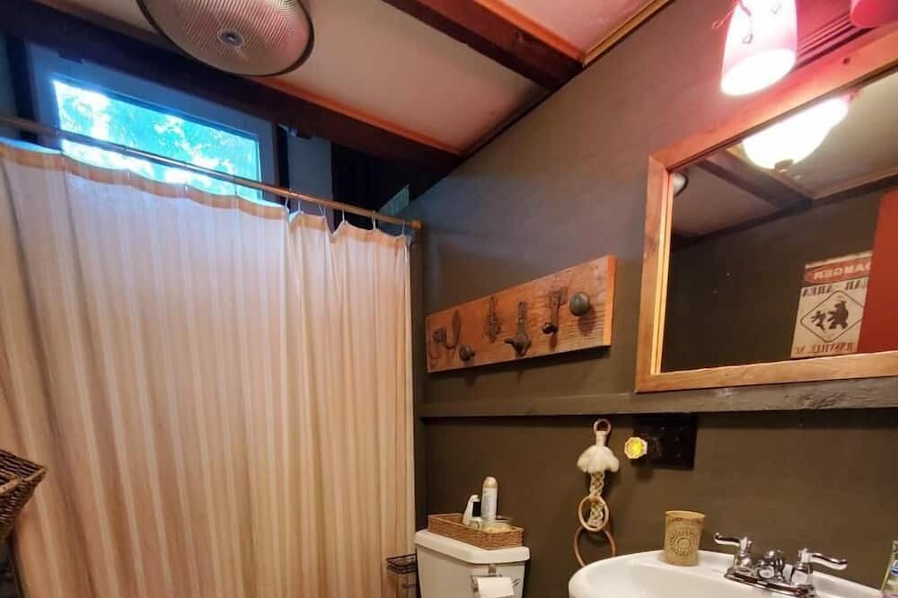 Photo of Bathroom in Cattail Creek