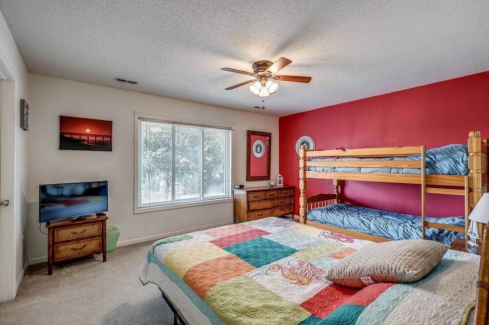Photo of Bedroom in Ocean Grove