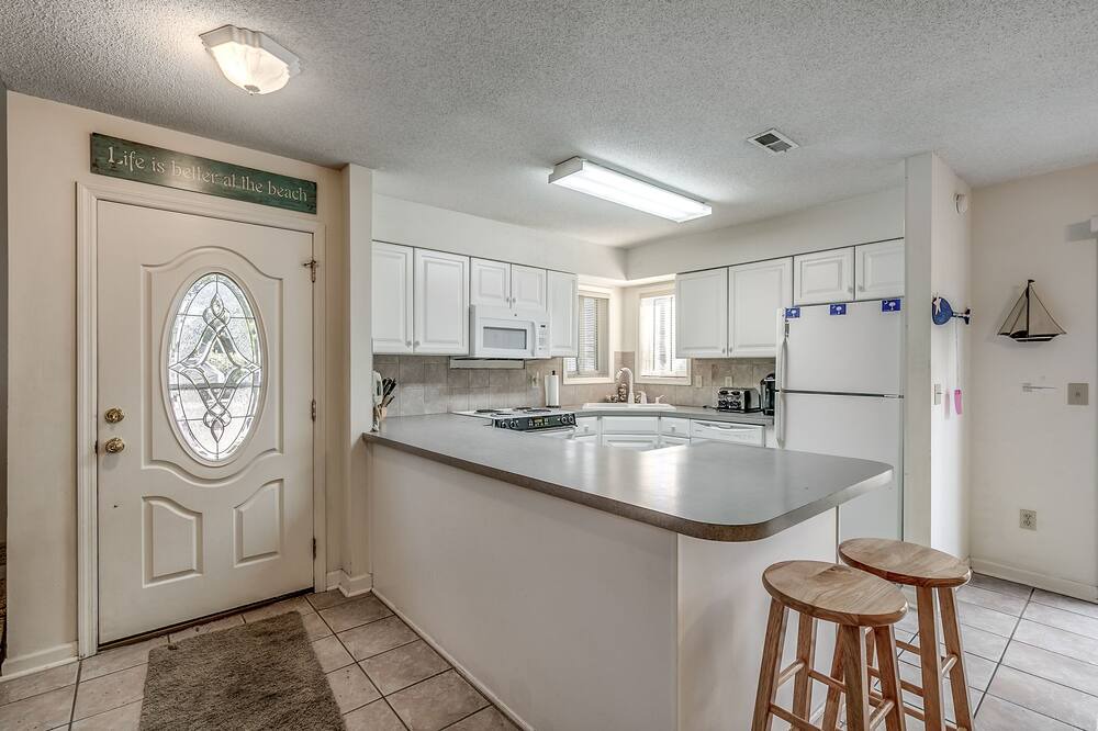 Photo of Kitchen in Ocean Grove