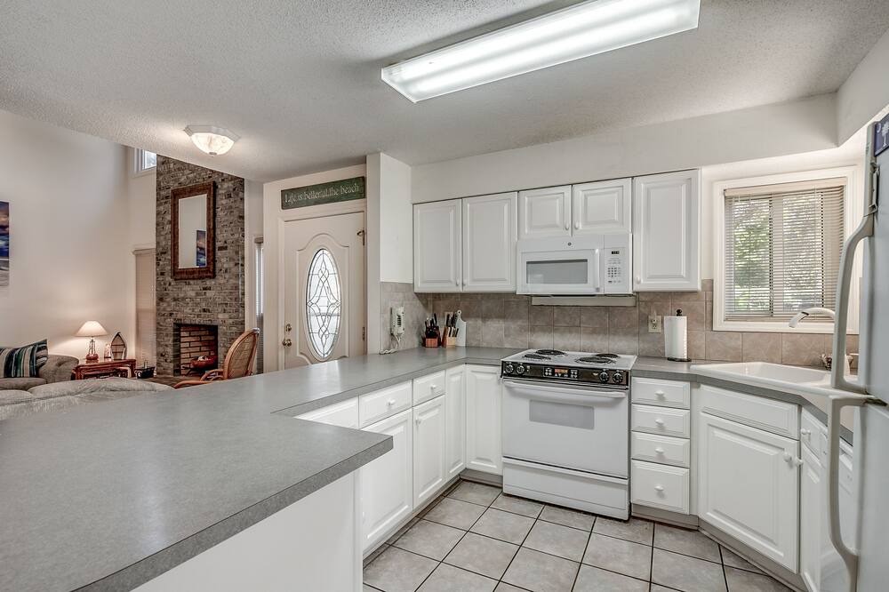 Photo of Kitchen in Ocean Grove