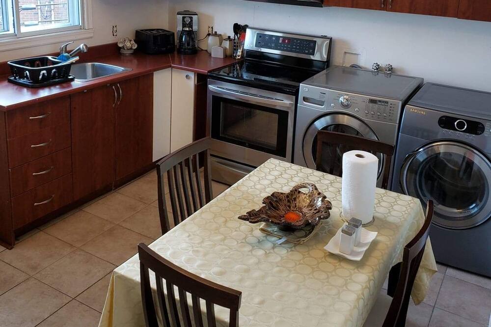 Photo of Kitchen in Saint-Leonard