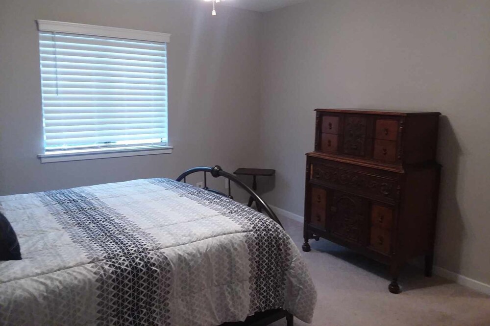 Photo of Bedroom in Maggie Valley