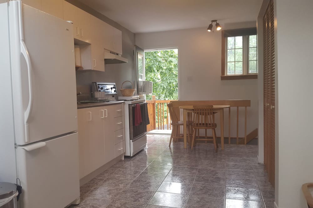 Photo of Kitchen in Saint-Sacrement