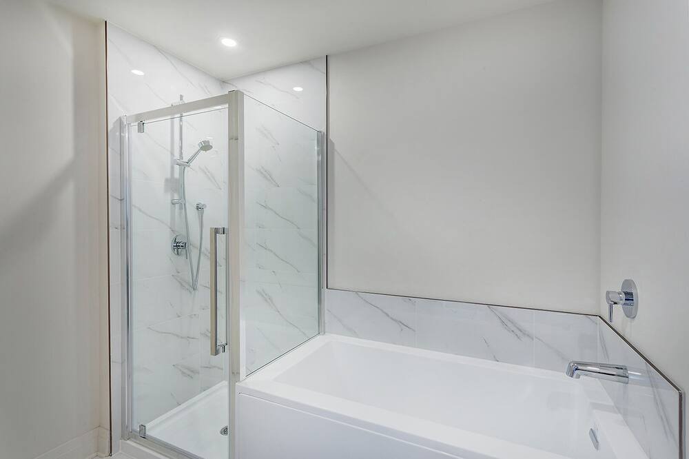 Photo of Bathroom in Laval