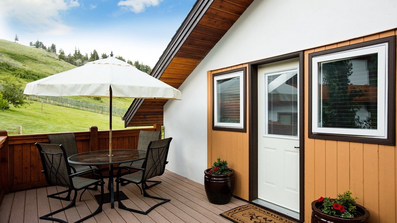 Photo of Patio Balcony in Beaver Mines