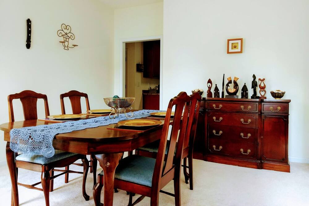 Photo of Livingroom in Huntcliff